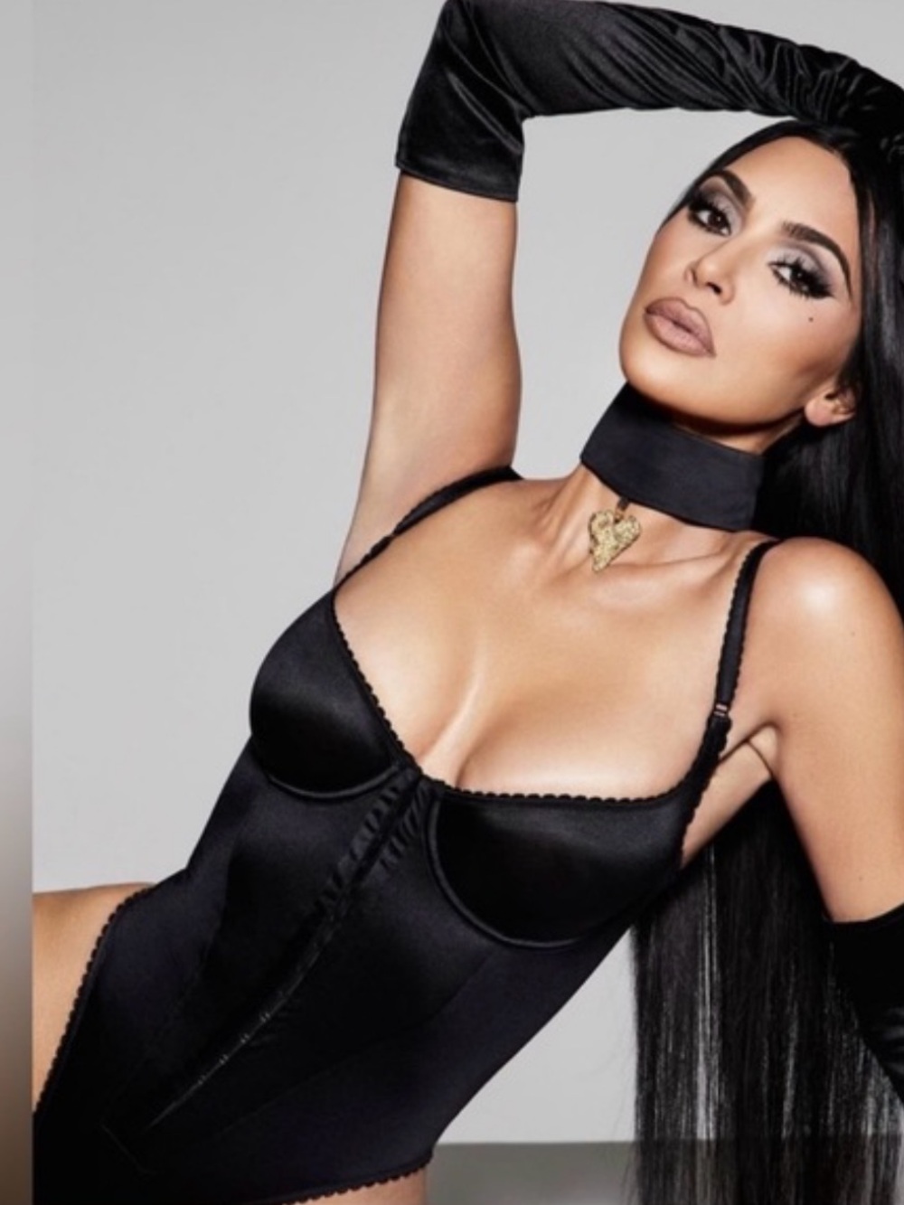 SKIMS Onyx Satin Stretch Pendant Bodysuit - Black